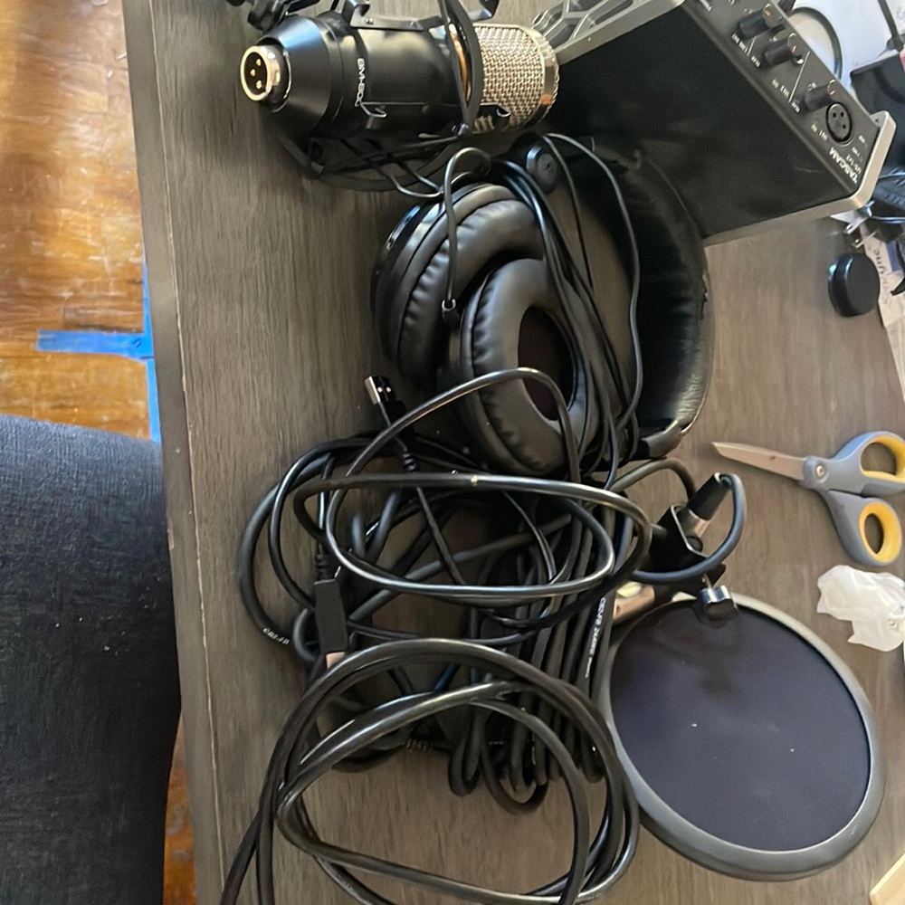 Tascam studio recording set with condenser microphone & card box. Used once
